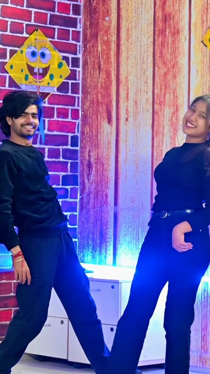 School Wale dost ko bhejo ❤️☺️| Trending Shorts| #love #cute #dance #shorts #ytshorts #youtubeshorts